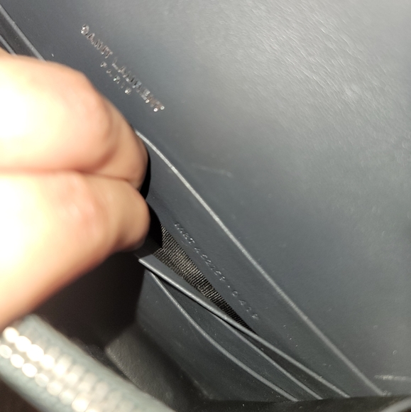 Saint Laurent monogram bag - Picture 2 of 8